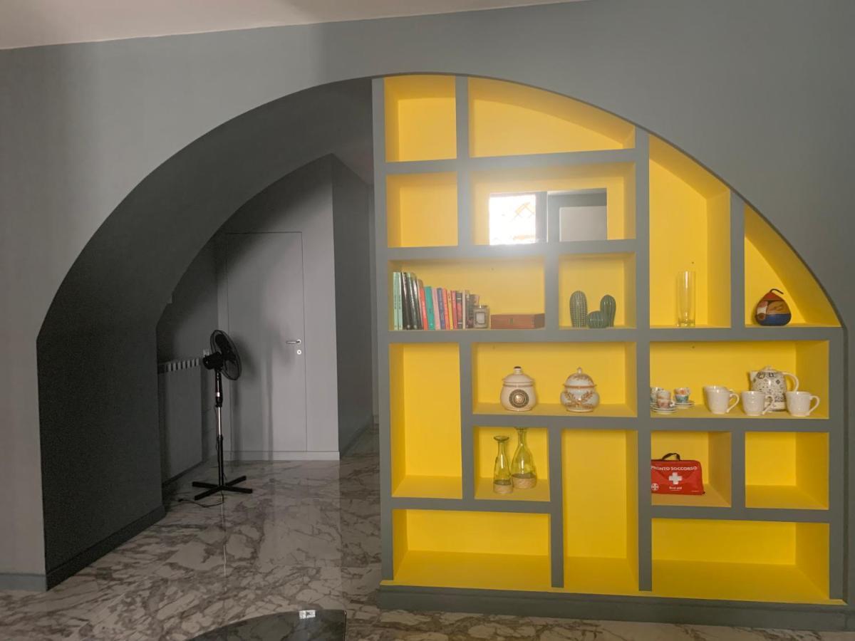 Modern City Center Apartment Benevento Eksteriør billede