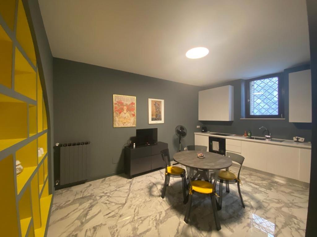 Modern City Center Apartment Benevento Eksteriør billede