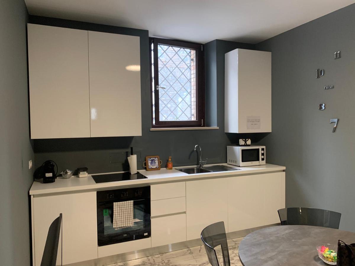 Modern City Center Apartment Benevento Eksteriør billede